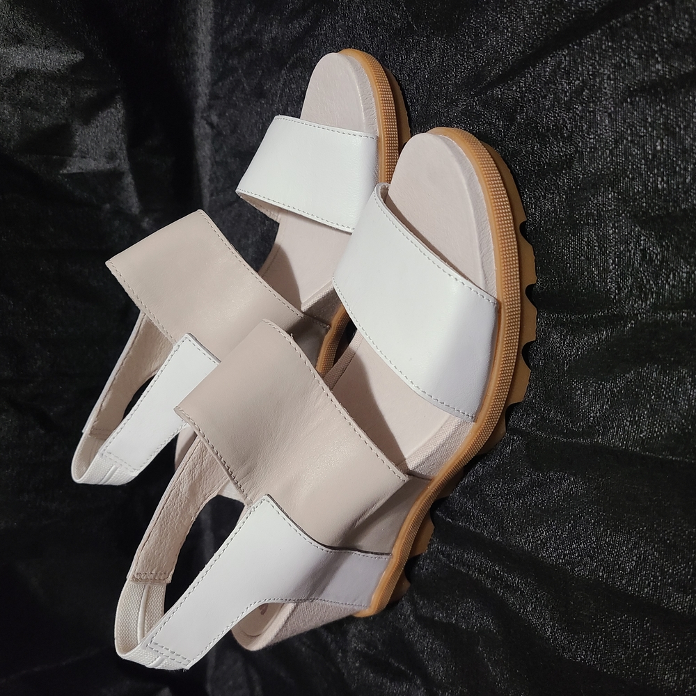 Sorel Elegant White and Cream Women's Sandals